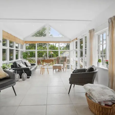 Holiday home Meinolf - 200m From The Sea In Sealand By Interhome *