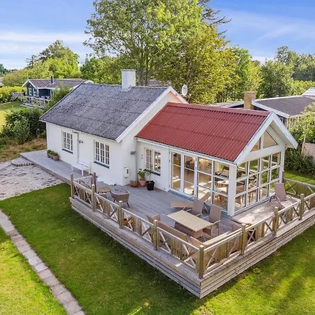 Meinolf - 200m From The Sea In Sealand By Interhome *