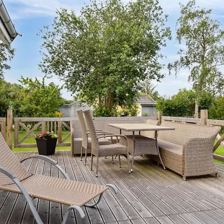 Meinolf - 200m From The Sea In Sealand By Interhome